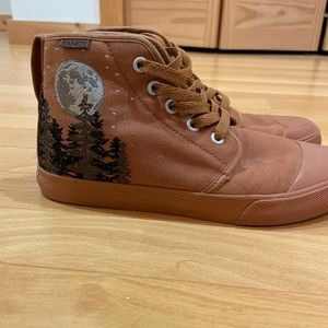 Bangs Carolina trees high top shoes